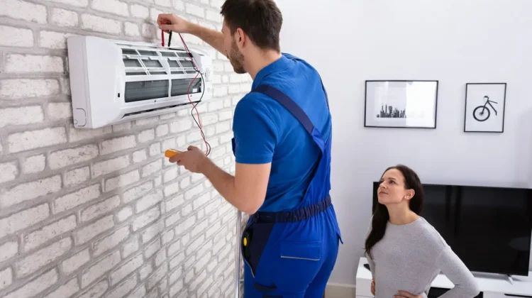 Sprawna klimatyzacja w domu, biurze czy samochodzie ma istotny wpływ na komfort codziennego życia i jakość powietrza, którym oddychamy. Regularne serwisowanie i naprawa urządzeń klimatyzacyjnych pomagają utrzymać właściwe parametry pracy systemu oraz zapobiegają rozprzestrzenianiu się zanieczyszczeń i alergenów. Niedziałająca lub źle działająca klimatyzacja może prowadzić do osadzania się kurzu, bakterii czy pleśni, co negatywnie wpływa na zdrowie mieszkańców lub użytkowników przestrzeni.